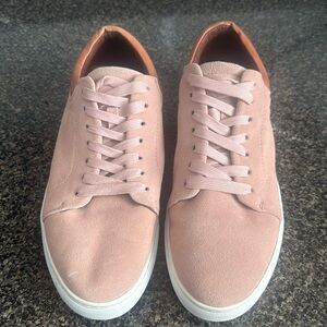 Carrucci Men’s Sneakers